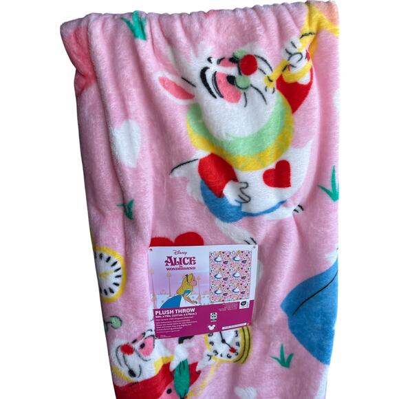 Alice in Wonderland 50 x 70 soft adorable throw with matching book and confetti - Picture 3 of 7